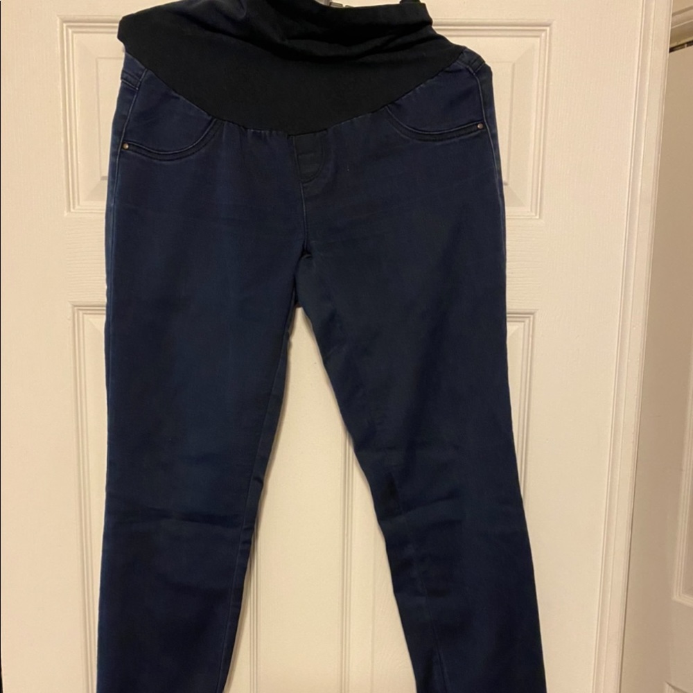 Jessica Simpson maternity jeans
